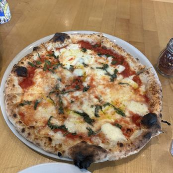 Cane Rosso signature dishes Margherita Pizza
Honey Bastard Pizza
Zoli